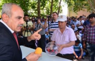 Kura çekildi