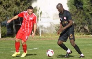 Lefke ikinci yarıda açıldı