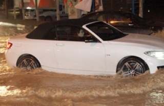 Lefkoşa’da sel alarmı