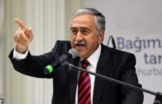 Mustafa Akıncı Lefkelilerle buluştu