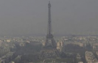 Paris  boğuluyor