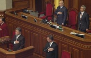 Poroşenko göreve  resmen başladı