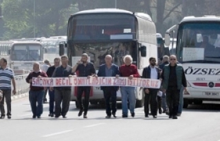 “Sadaka değil  zam istiyoruz”