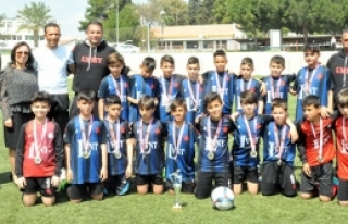 Şampiyon Özgürlük İlkokulu
