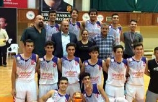 Sezonun ilk basketbol kupası GAÜ’nün