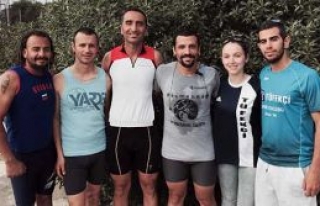 Triatlerimiz Larnaka için hazır