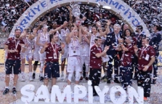 Türkiye Kupası Şampiyonu YDÜ 