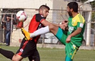 Umutlar play-off'a kaldı 1-1