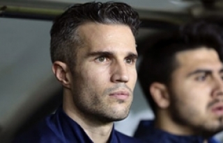 Van Persie defteri kapandı 