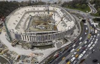 Vodafone Arena inşaatı durduruldu