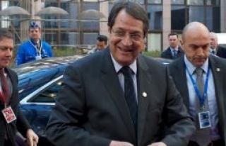 Yardım isteyecek
