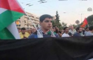Yunanistan’daki gençlerden Gazze’ye destek eylemi