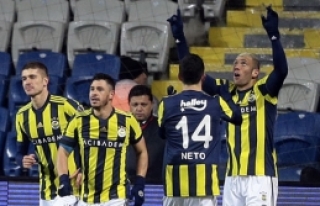 Zirve yarışı karıştı 2-0