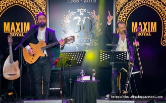 Maxim Royal, ünlü grup Rubato’yu hayranlarıyla buluşturdu