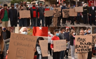 Yolu kapadılar
