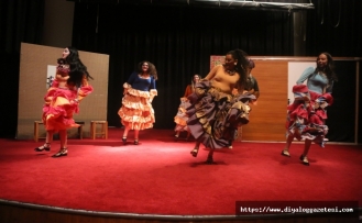 Seyirci kahkahalara boğuldu