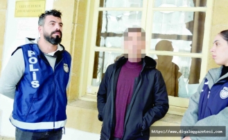 Belgelere el konuldu