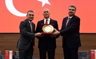 Hedef 4 milyon turist