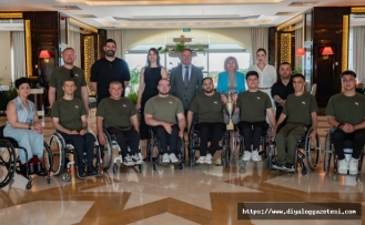 Merit Sosyal İşler, Basketbol Takımı ile bir araya geldi