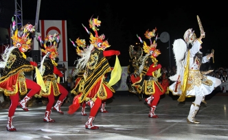 Uluslararası İskele Belediyesi Halk Dansları Festivali’nde gala heyecanı yaşandı