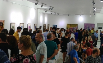 12 genç sanatçının 28 eseri sanatseverlerle buluştu
