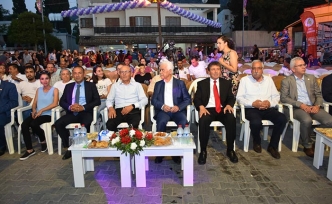 Sokaklar renklendi