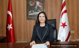 Siyasi şovdan uzak durulmalı