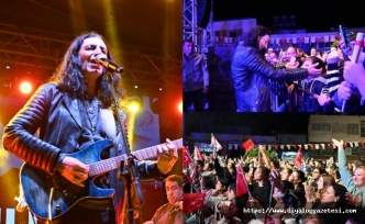 Müzik ziyafeti sundu