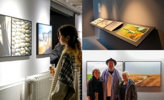 30 sanatçının eseri yer alıyor