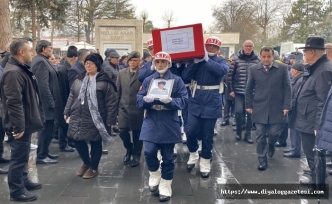 Manevi babasını sonsuzluğa uğurladı