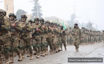 Rakka sınırlarına girdi