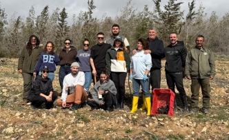 ‘Bir fidan, bir anı’