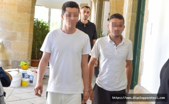 Şüpheli tavırları ele verdi