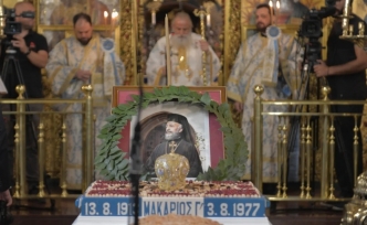 Makarios’un yolunda yürüyelim
