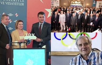 Besim Tibuk’a ödül verildi
