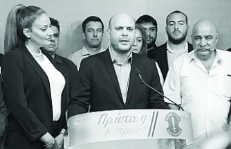 ‘Küçük siyaset’