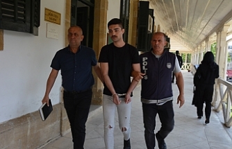 Pişman oldu
