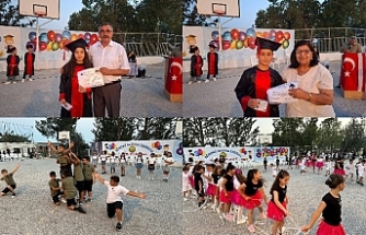 Aileleri gururla izledi