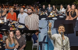Kulakların pasını sildi