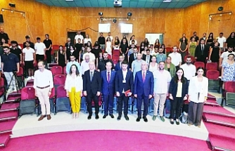 ‘Gelecek sizindir’