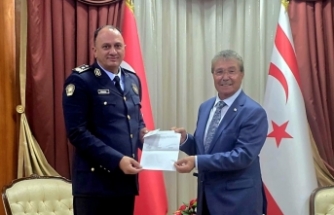 Yeni görevinde başarı diledi