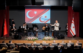 Ata’nın sevdiği  şarkıları söyledi