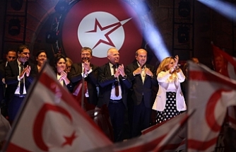 Karşımızda bir blok var