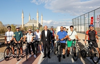 Numarasını aldı