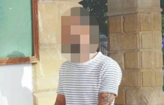 Yarısını sattı