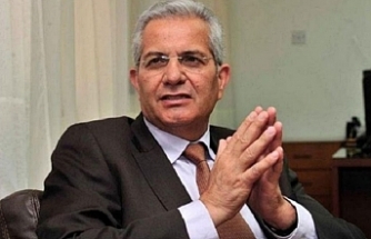 Anastasiadis’in rengi değişmişti