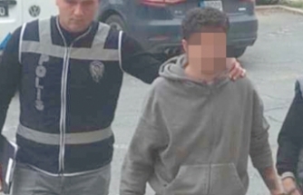 Kafasını şişirdi