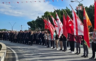 Zafer Anıtı’nda  tören düzenlendi