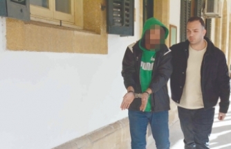 Beni orada çok üzdüler