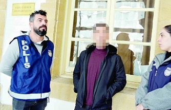 Belgelere el konuldu